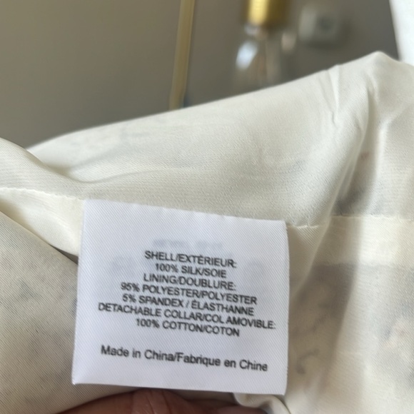 Tory Burch Inga Pleated Floral in excellent condition. Size 2 - Picture 7 of 7